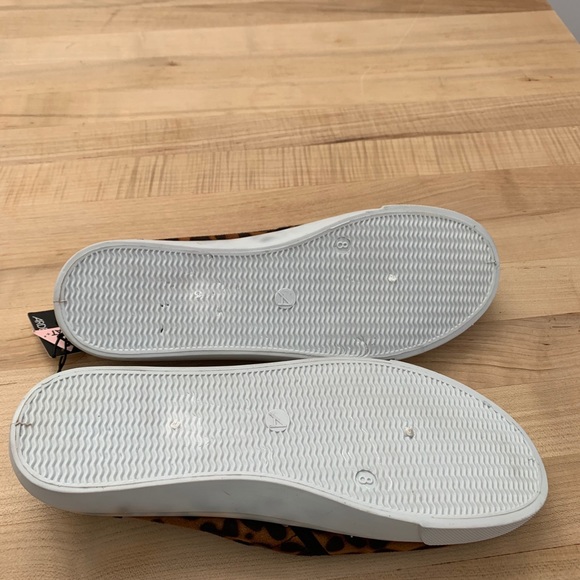 Leopard shoes - size 8 NWT - Picture 4 of 5